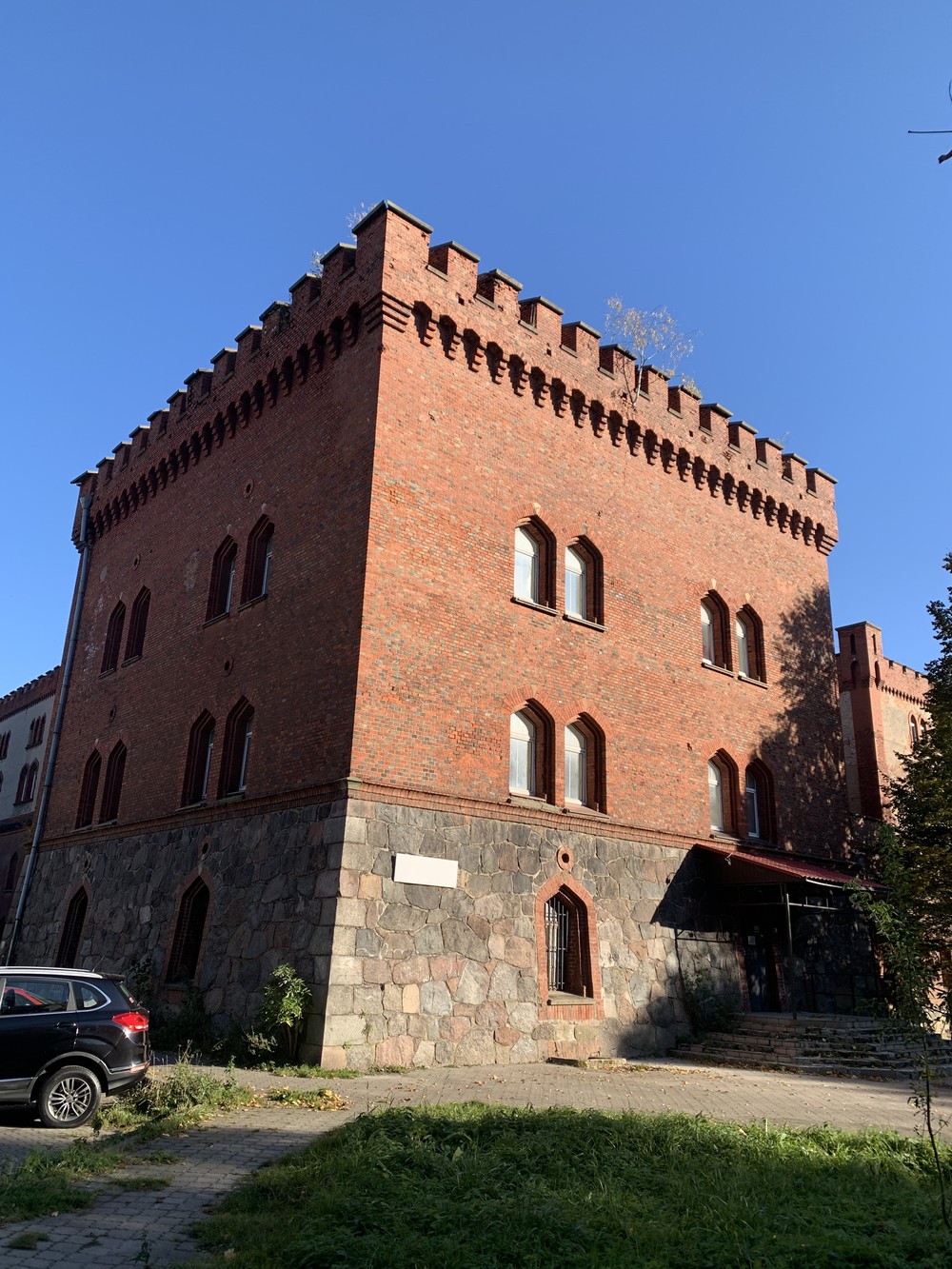 Три грани Калиниграда: Амалиенау, Литовский вал и остров Канта — фото 12