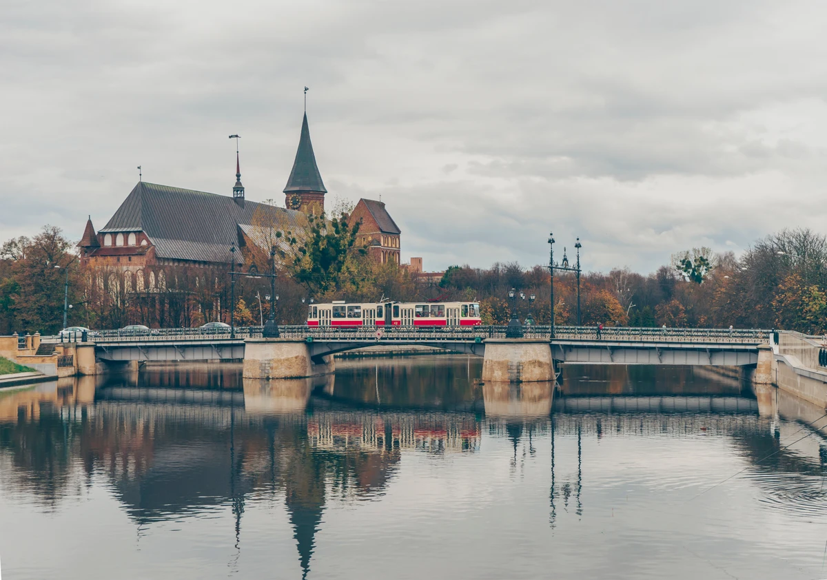 На трамвае по Калининграду: от Южного вокзала до Амалиенау в мини-группе — фото 2