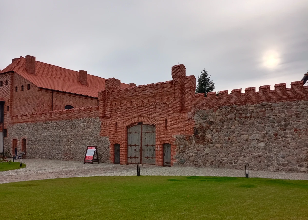 Тевтонские крепости: Форт №1, замки Вальдау и Нойхаузен — фото 2